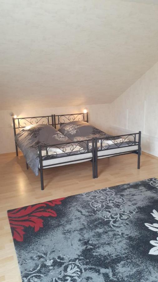 Ferienwohnung In Erftstadt Luaran gambar